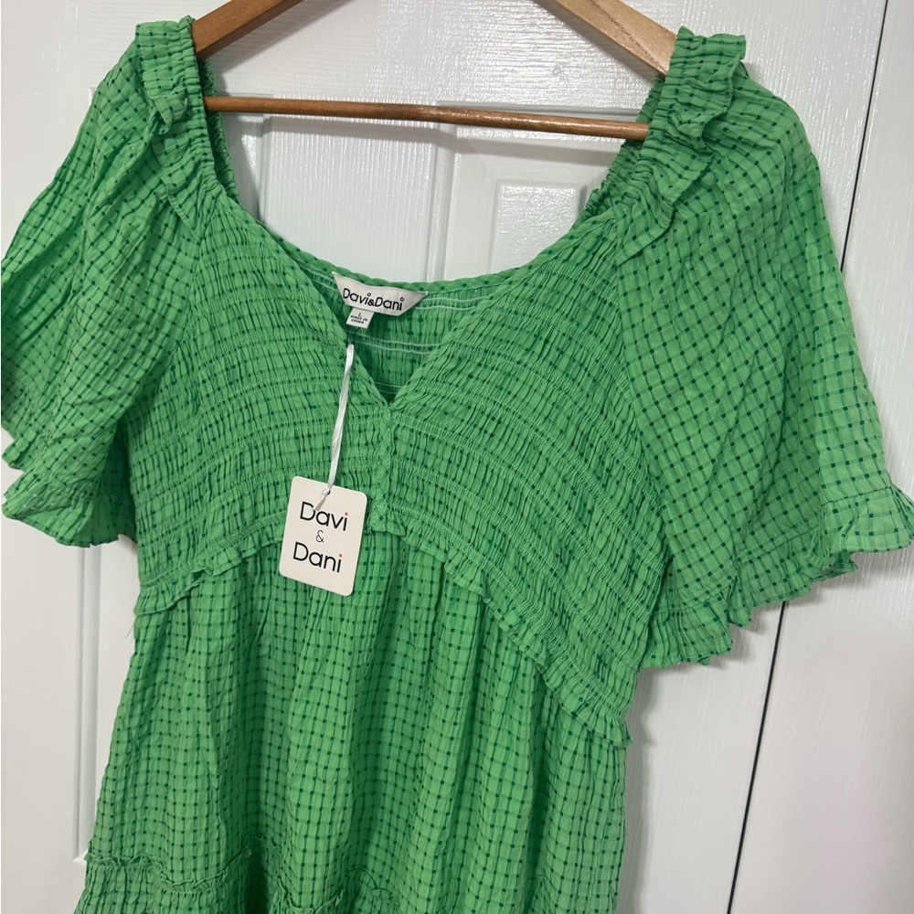 Davi & Dani Vibrant Green Textured Dress NWT - Picture 2 of 11